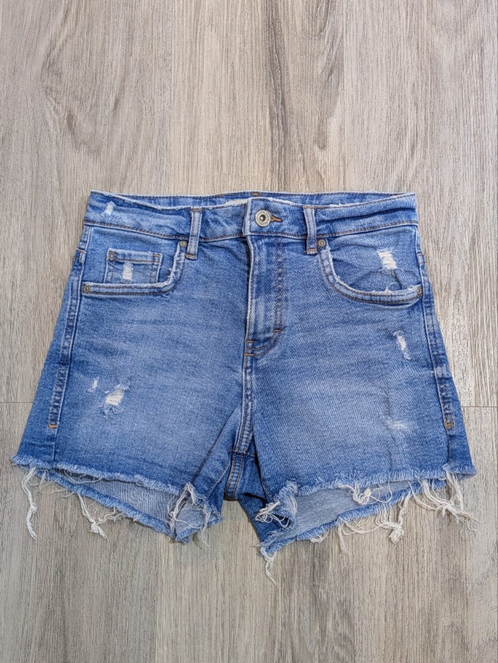 ZARA Trafaluc Women’s Size 23 Distressed Denim Shorts Blue Casual High‑Waist Cut
